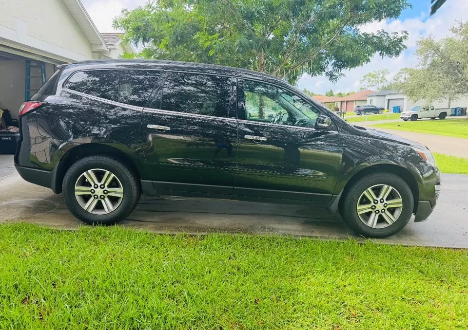 2017 Chevrolet Traverse - Image 3 of 9
