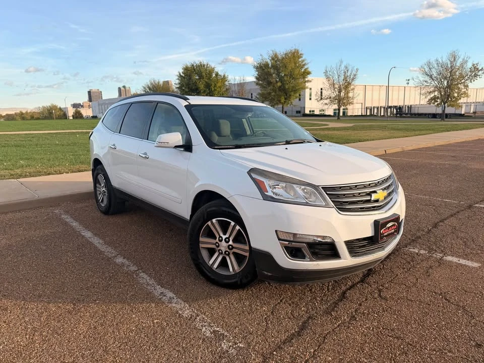 2017 Chevrolet Traverse - Image 5 of 14