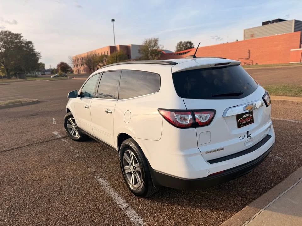 2017 Chevrolet Traverse - Image 3 of 14