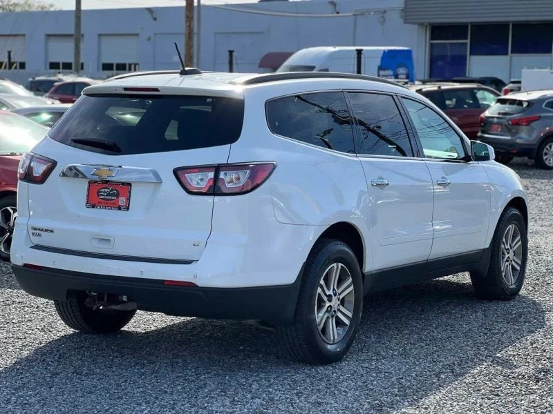 2017 Chevrolet Traverse - Image 6 of 12