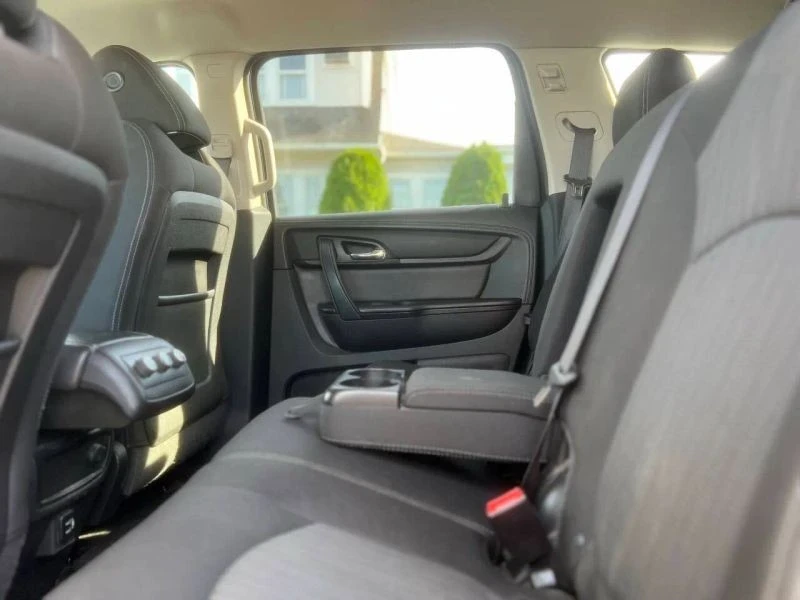 2017 Chevrolet Traverse - Image 11 of 12