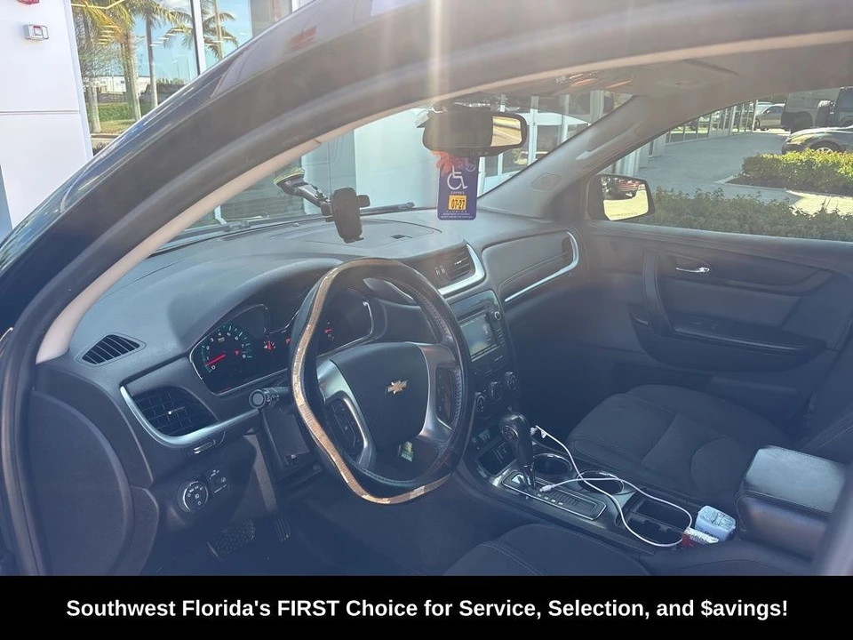 2017 Chevrolet Traverse - Image 5 of 7