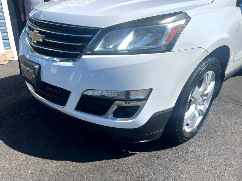 2017 Chevrolet Traverse - Image 9 of 12