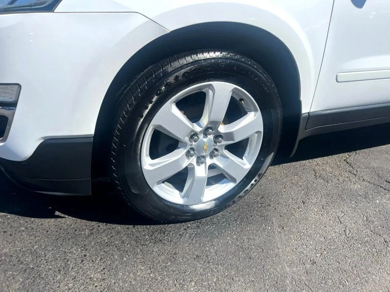 2017 Chevrolet Traverse - Image 10 of 12
