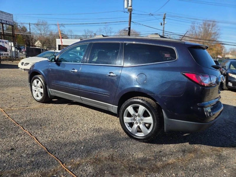 2017 Chevrolet Traverse - Image 4 of 12