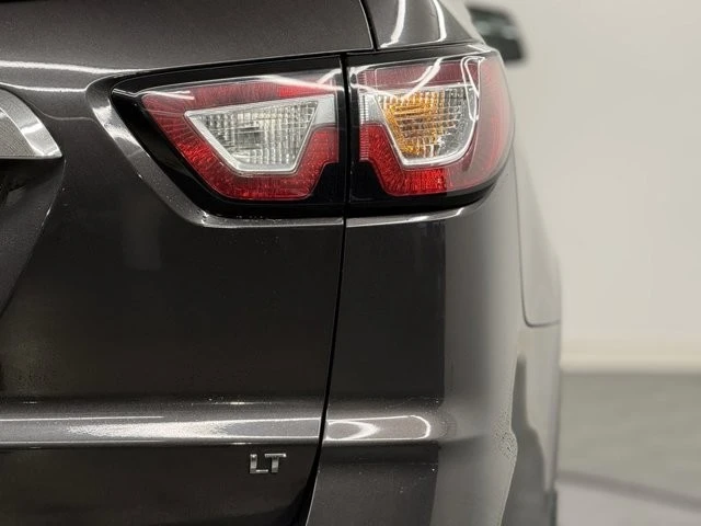 2017 Chevrolet Traverse - Image 7 of 12