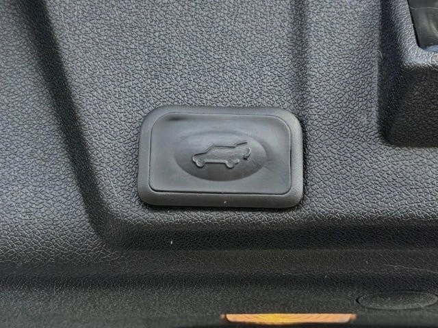2017 Chevrolet Traverse - Image 11 of 12