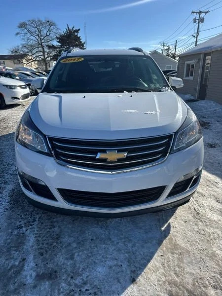 2017 Chevrolet Traverse - Image 8 of 12