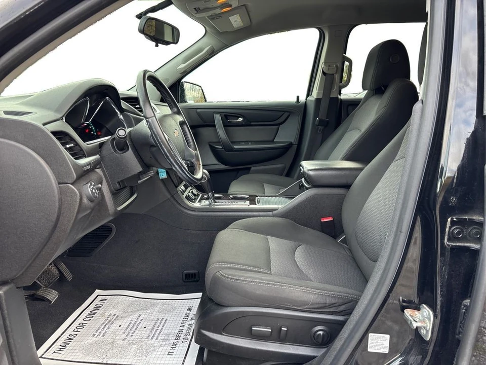 2017 Chevrolet Traverse - Image 9 of 12