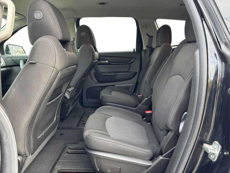 2017 Chevrolet Traverse - Image 10 of 12