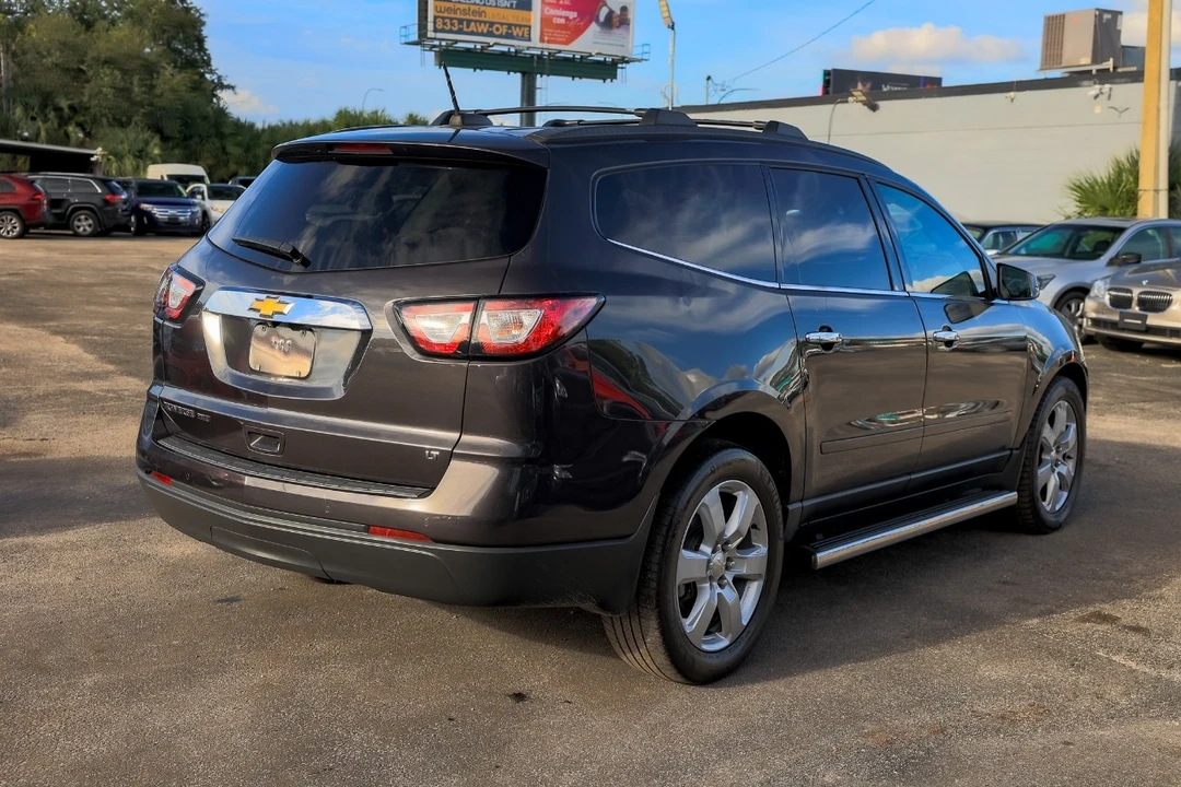 2017 Chevrolet Traverse - Image 11 of 12