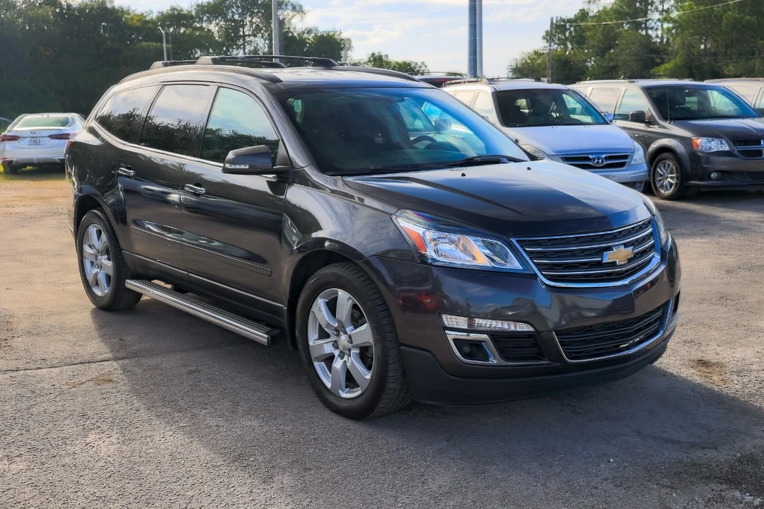 2017 Chevrolet Traverse - Image 15 of 21