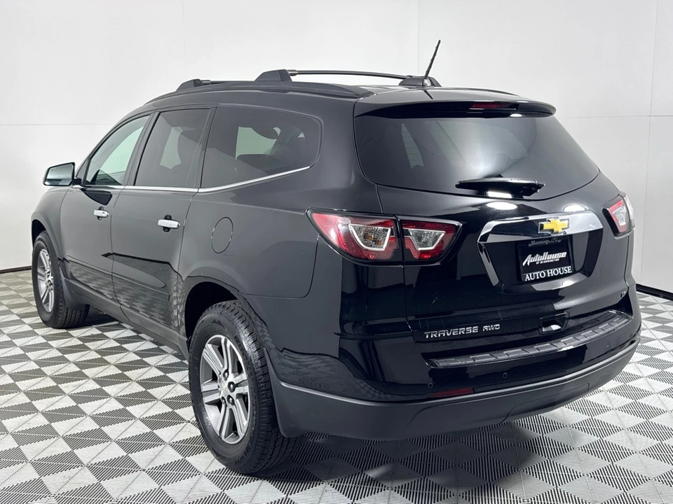 2017 Chevrolet Traverse - Image 7 of 12