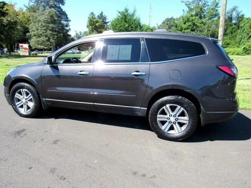 2017 Chevrolet Traverse - Image 5 of 12