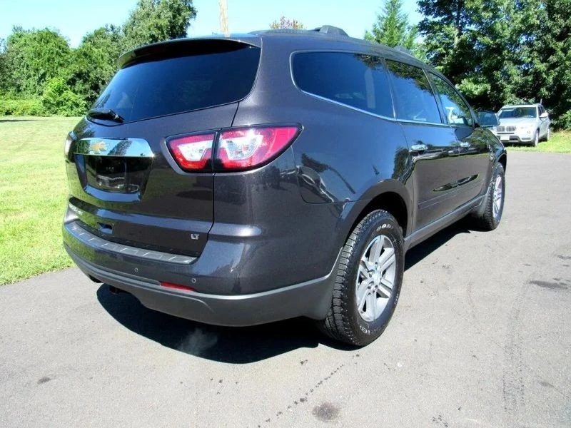 2017 Chevrolet Traverse - Image 10 of 12
