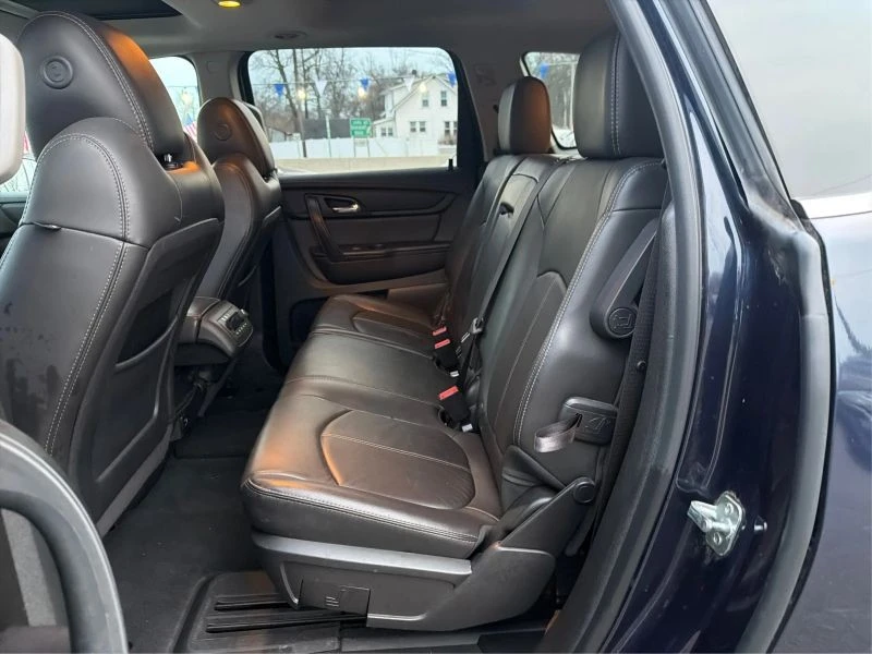 2017 Chevrolet Traverse - Image 10 of 12