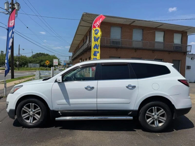 2017 Chevrolet Traverse - Image 9 of 12