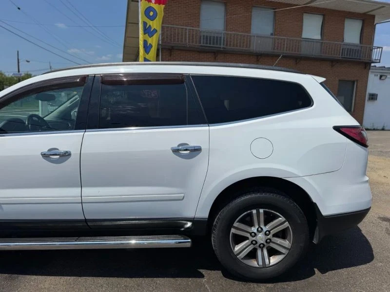 2017 Chevrolet Traverse - Image 8 of 12