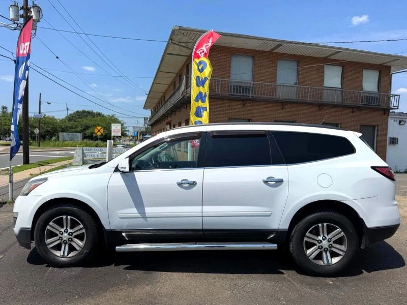 2017 Chevrolet Traverse - Image 9 of 12