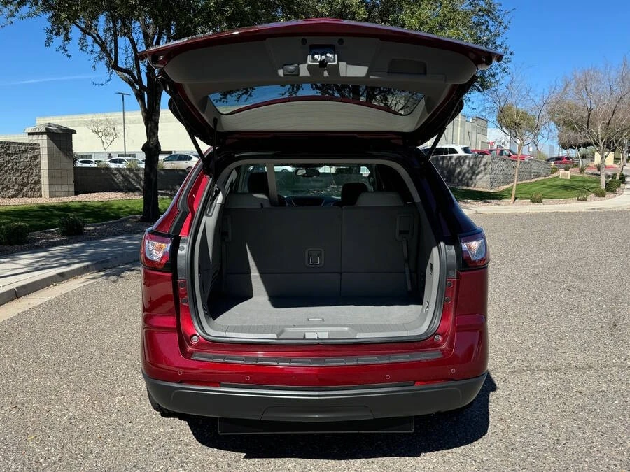 2017 Chevrolet Traverse - Image 15 of 15
