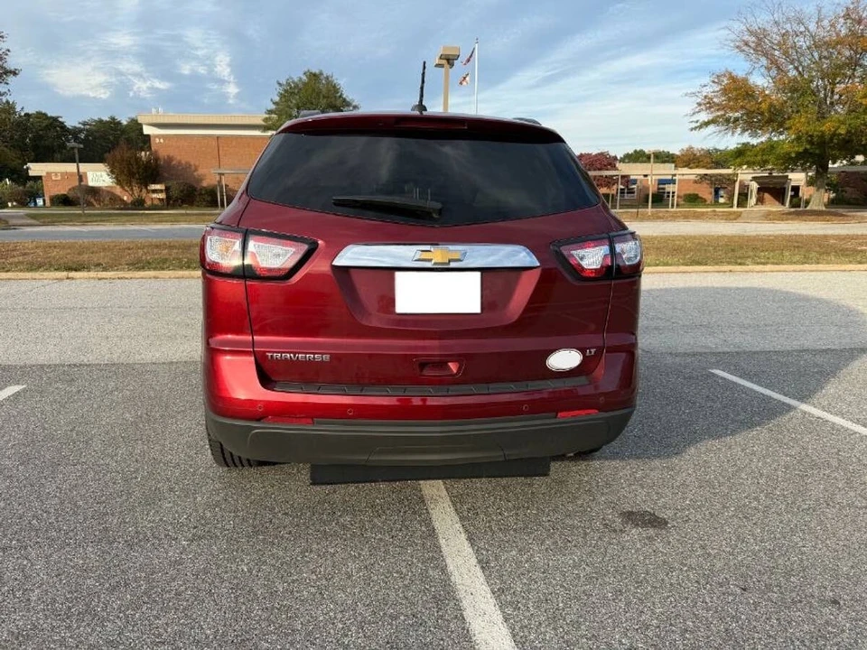 2017 Chevrolet Traverse - Image 4 of 15
