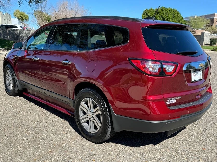 2017 Chevrolet Traverse - Image 12 of 15