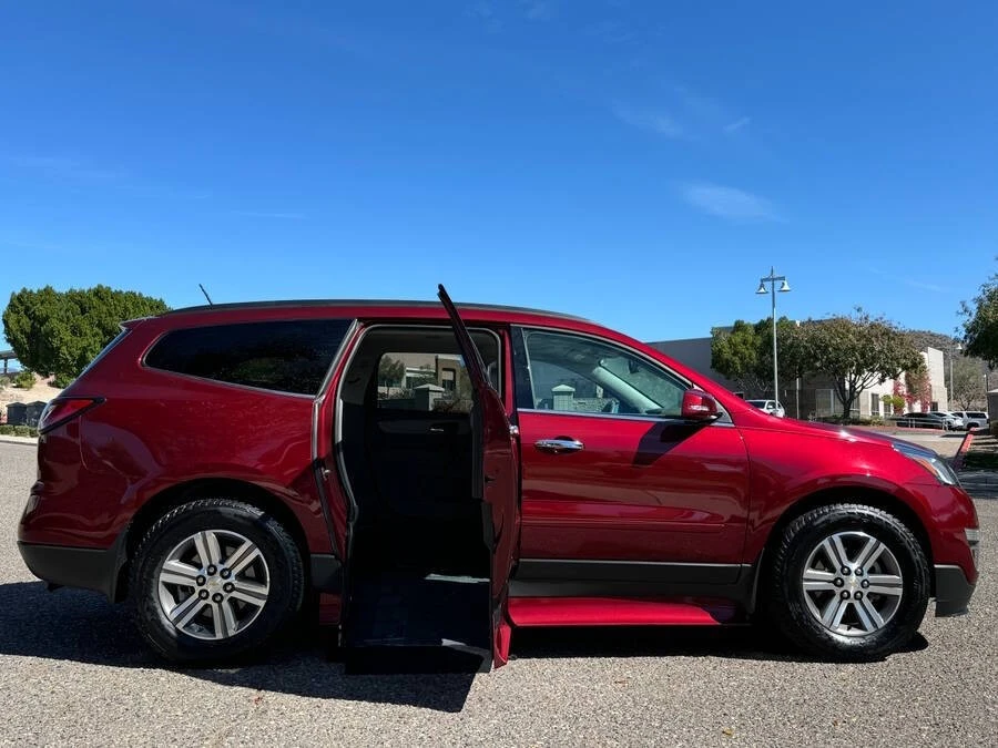 2017 Chevrolet Traverse - Image 3 of 15