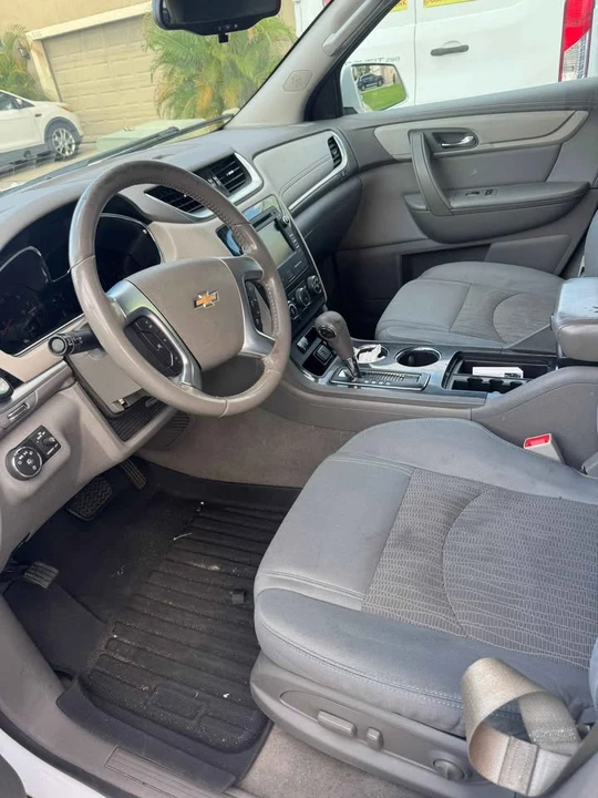 2017 Chevrolet Traverse - Image 14 of 16