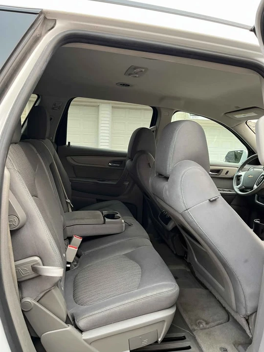 2017 Chevrolet Traverse - Image 16 of 17