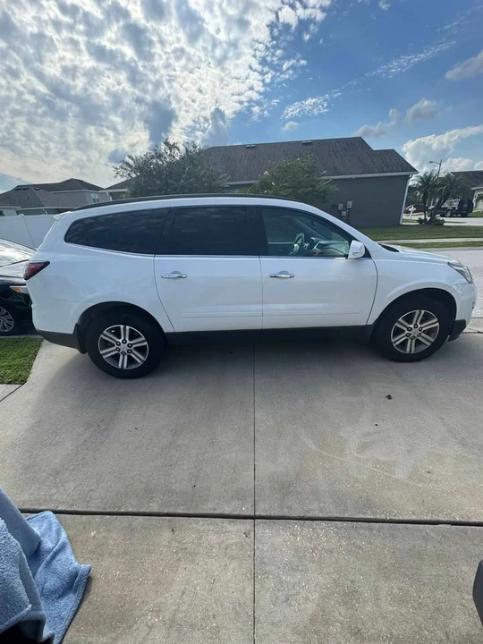 2017 Chevrolet Traverse - Image 2 of 16