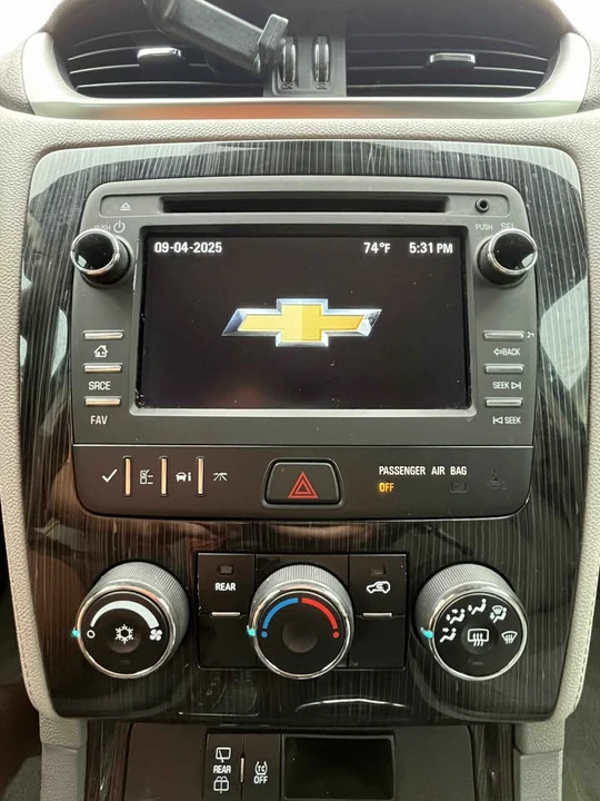 2017 Chevrolet Traverse - Image 10 of 17