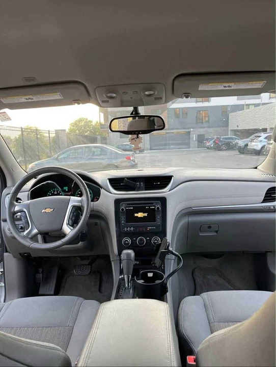 2017 Chevrolet Traverse - Image 14 of 17