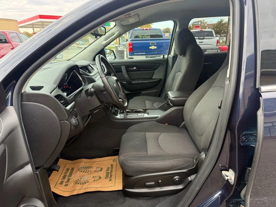 2017 Chevrolet Traverse - Image 15 of 21