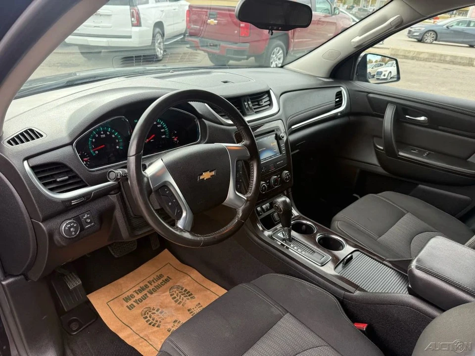 2017 Chevrolet Traverse - Image 17 of 21