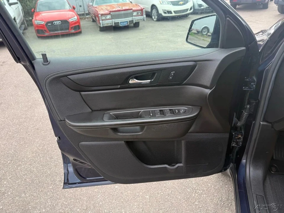 2017 Chevrolet Traverse - Image 18 of 21