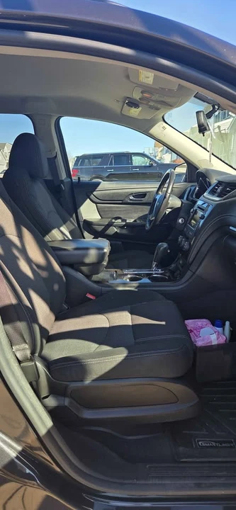 2017 Chevrolet Traverse - Image 3 of 8