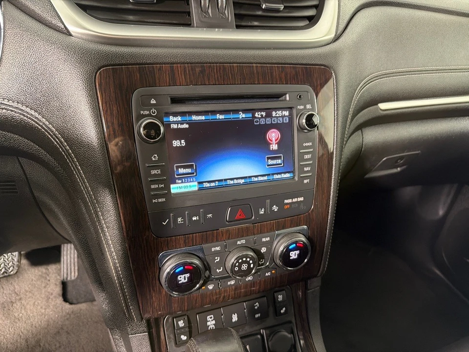 2017 Chevrolet Traverse - Image 16 of 21