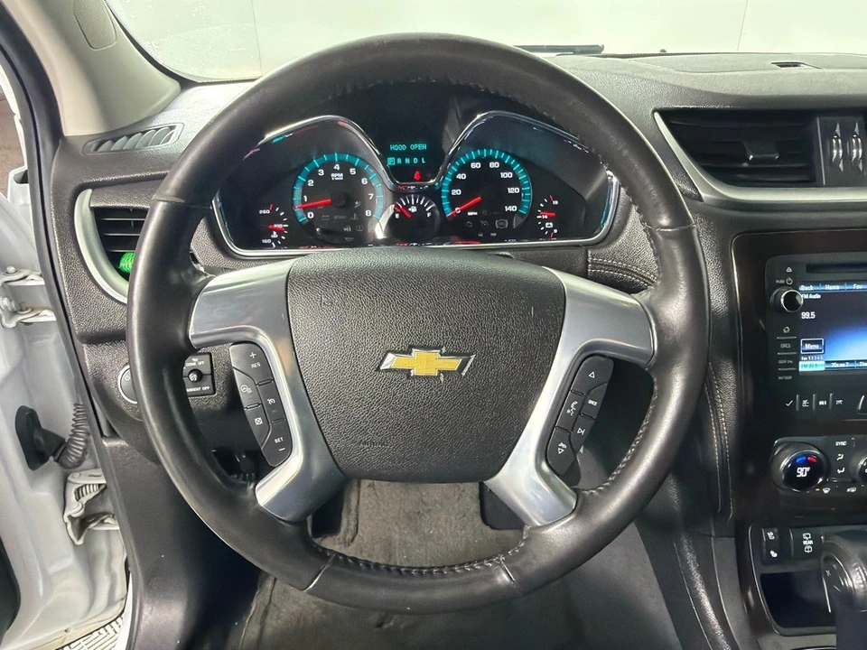 2017 Chevrolet Traverse - Image 15 of 21