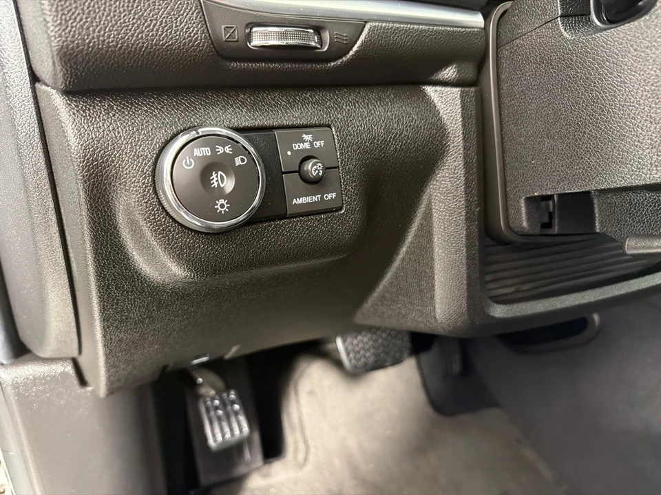 2017 Chevrolet Traverse - Image 14 of 21