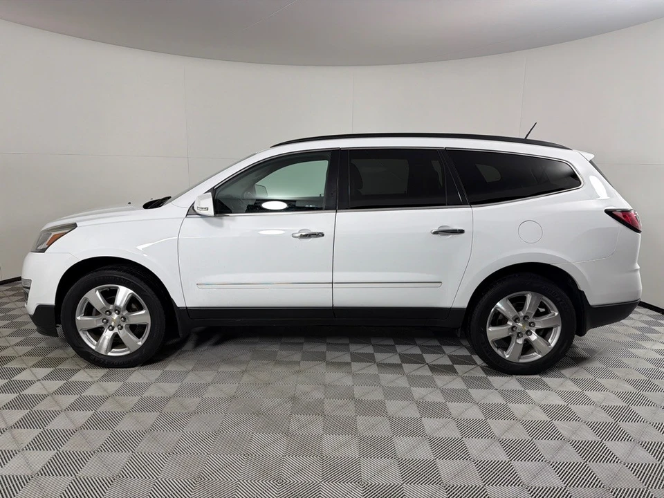 2017 Chevrolet Traverse - Image 8 of 21