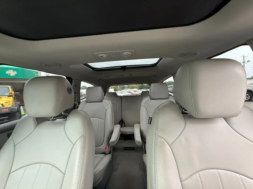 2017 Chevrolet Traverse - Image 13 of 20