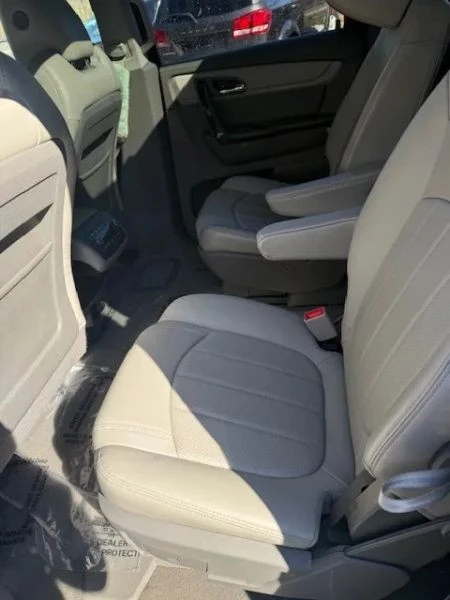 2017 Chevrolet Traverse - Image 11 of 12