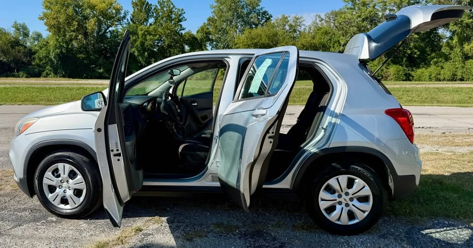 2017 Chevrolet Trax - Image 2 of 6