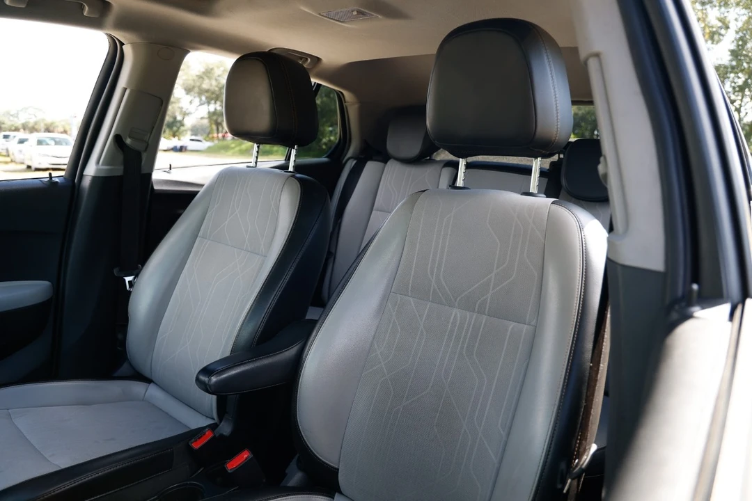 2017 Chevrolet Trax - Image 6 of 12