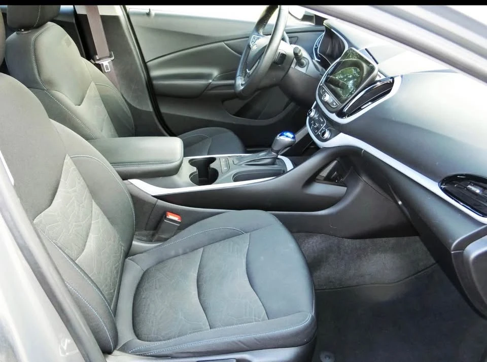 2017 Chevrolet Volt - Image 12 of 17
