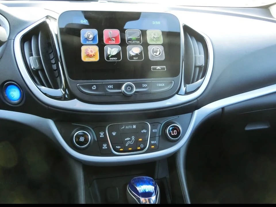 2017 Chevrolet Volt - Image 8 of 17