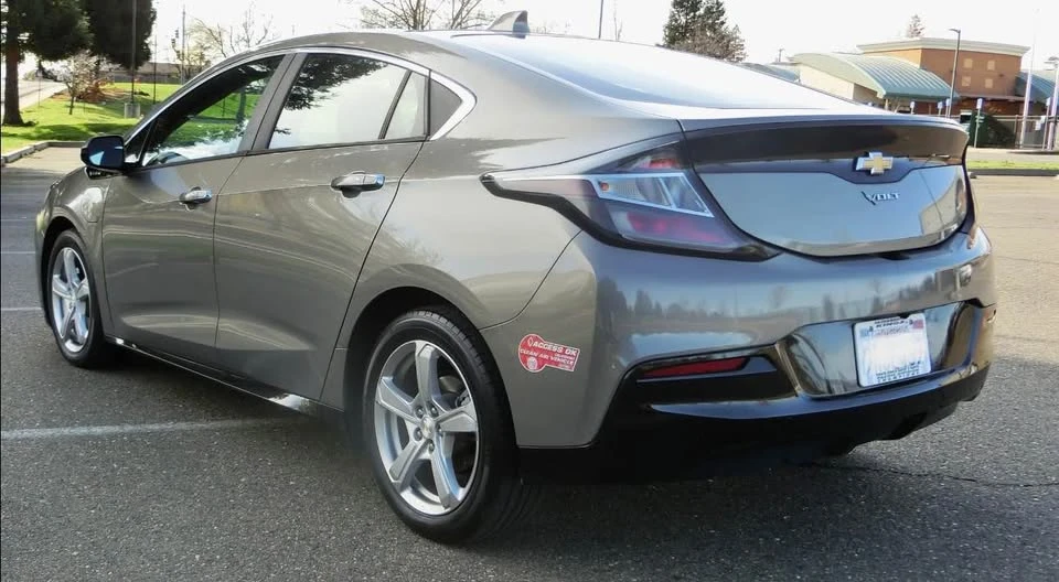2017 Chevrolet Volt - Image 5 of 17