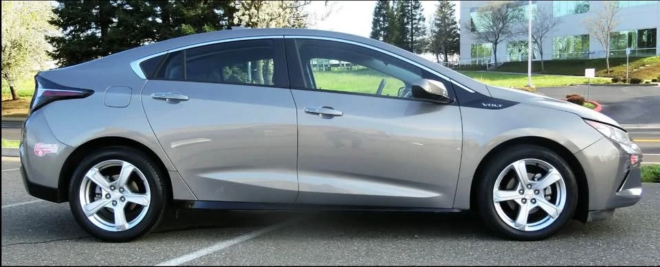 2017 Chevrolet Volt - Image 3 of 17