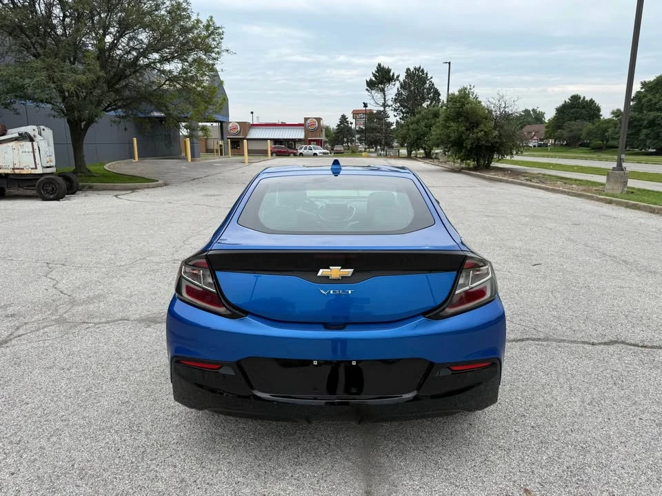2017 Chevrolet Volt - Image 5 of 11