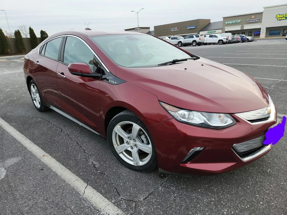 2017 Chevrolet Volt - Image 4 of 15